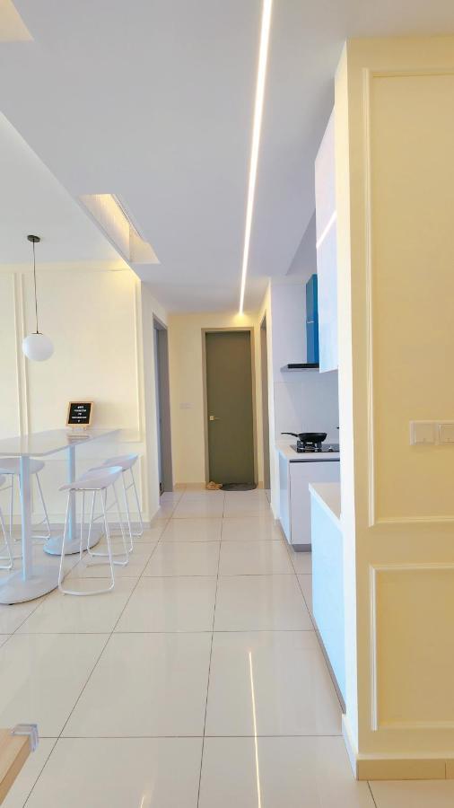 Skypool With Seaview 8Pax Beacon Executive Suites - Georgetown City Centre - 3Km To Komtar ภายนอก รูปภาพ