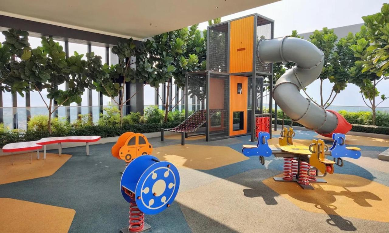 Skypool With Seaview 8Pax Beacon Executive Suites - Georgetown City Centre - 3Km To Komtar ภายนอก รูปภาพ